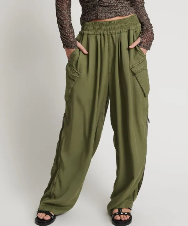 ONE TEASPOON Khaki Tencel Parachute Pants | Women Bottoms